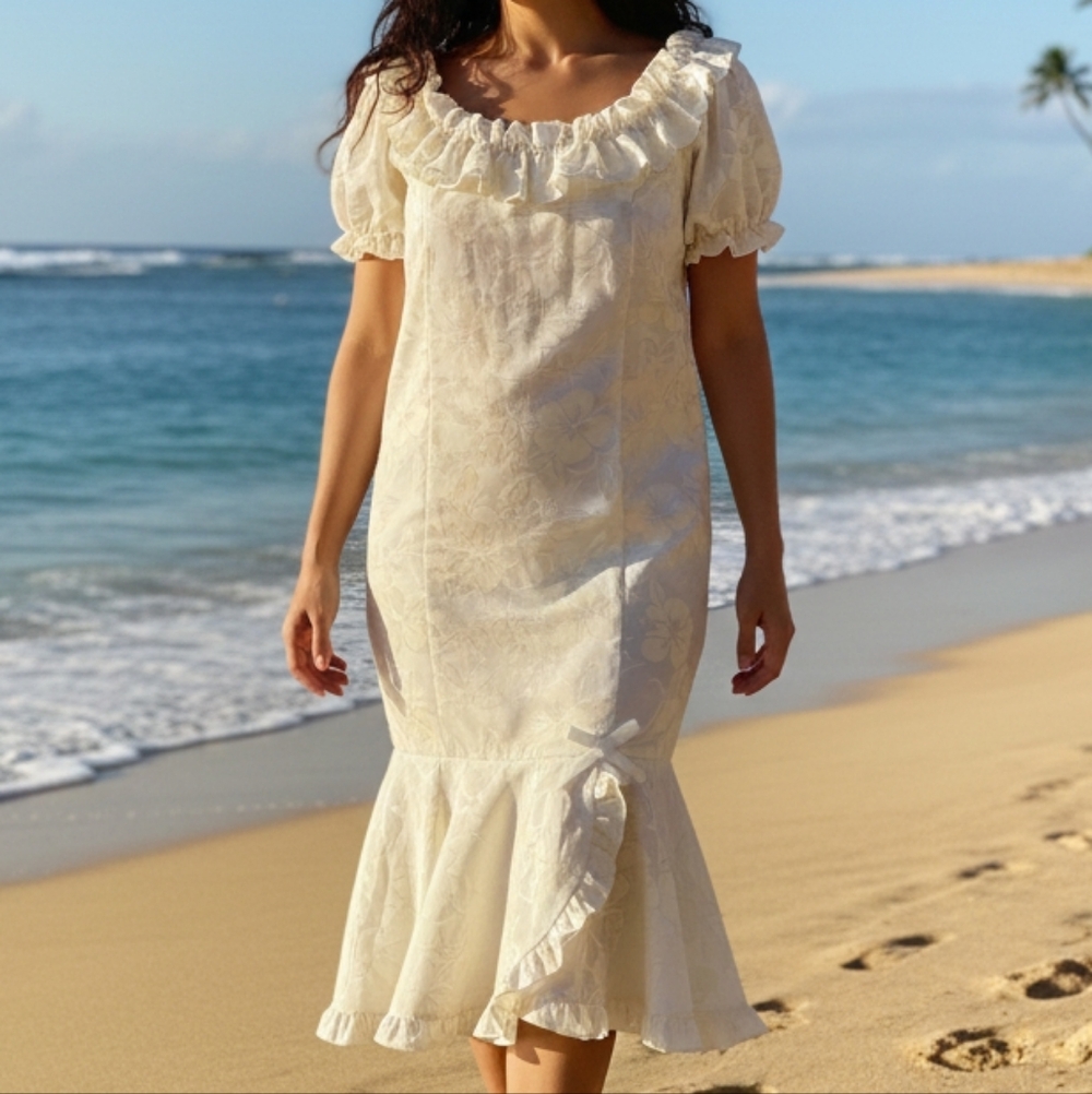 Hilo Hattie Hawaiian Muu Muu Dress Cream Ruffled Dress Small